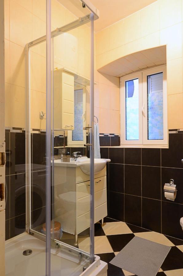 Old Town Experience - Studio Apartment บุดวา ภายนอก รูปภาพ